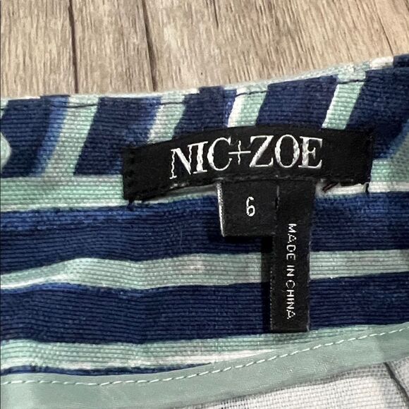 NIC+ZOE Geometric Blue and White Mini Skirt - Picture 2 of 2